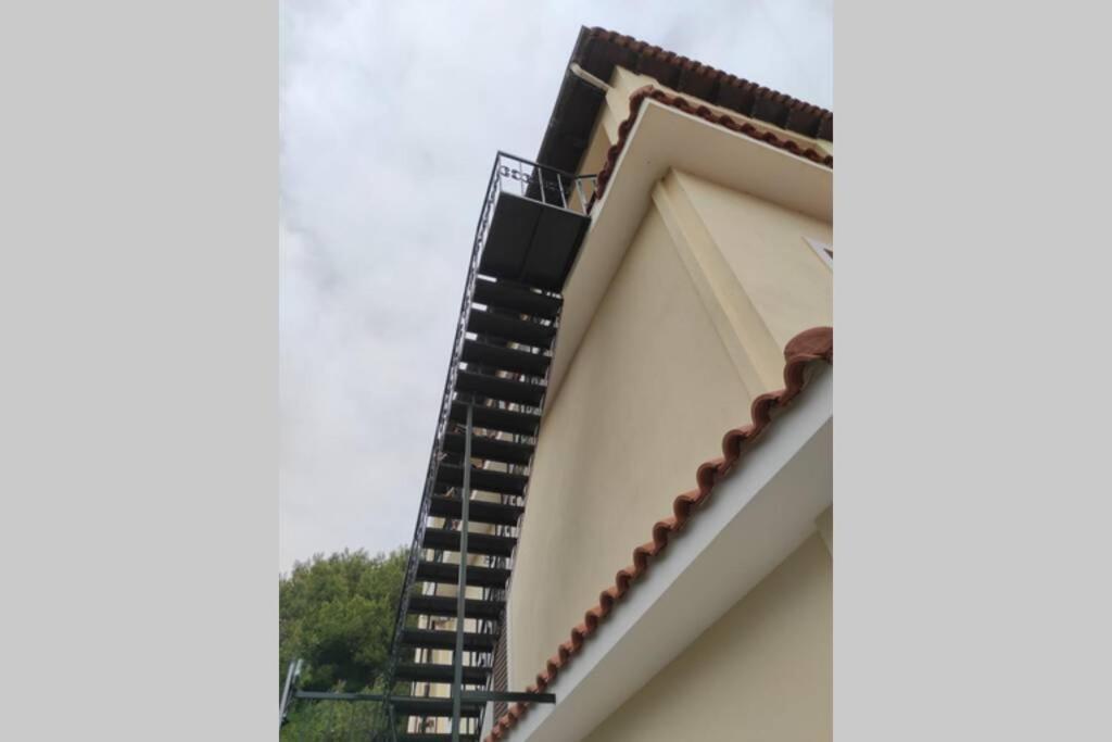 הוילה Artemis Penthouse 10 Minute From National Airport מראה חיצוני תמונה